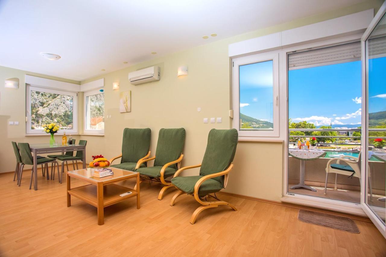 Apartmani Ribnjak Seka Omiš Exteriér fotografie