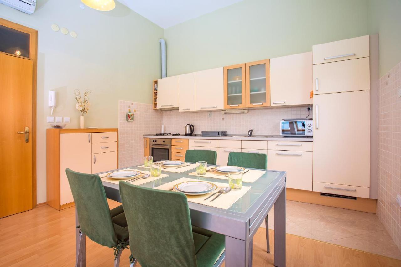Apartmani Ribnjak Seka Omiš Exteriér fotografie