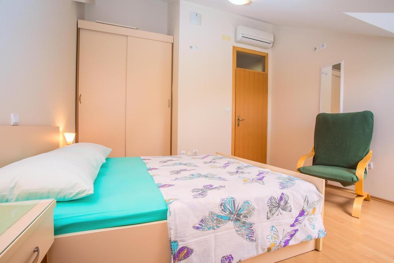 Apartmani Ribnjak Seka Omiš Exteriér fotografie