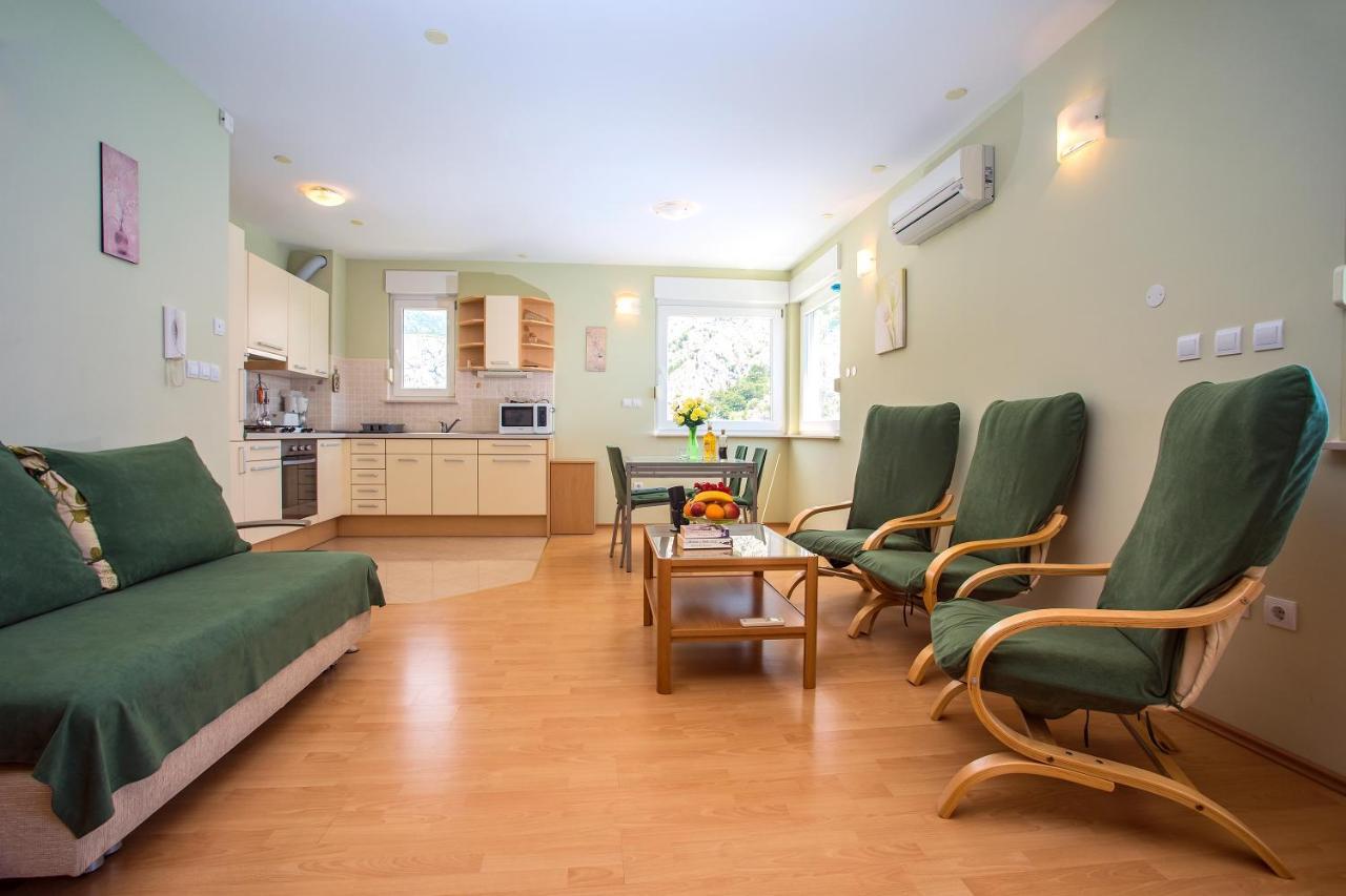 Apartmani Ribnjak Seka Omiš Exteriér fotografie