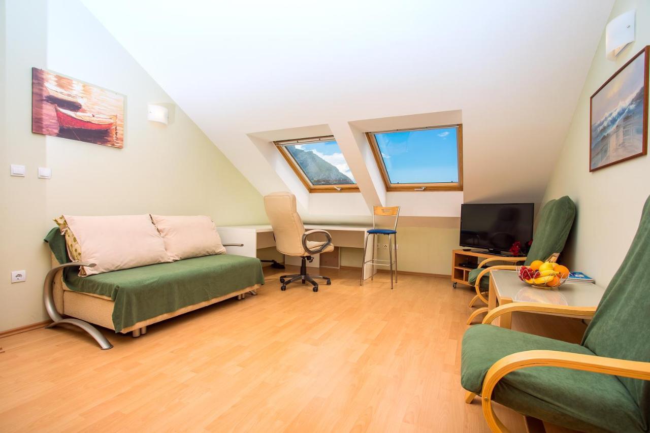 Apartmani Ribnjak Seka Omiš Exteriér fotografie