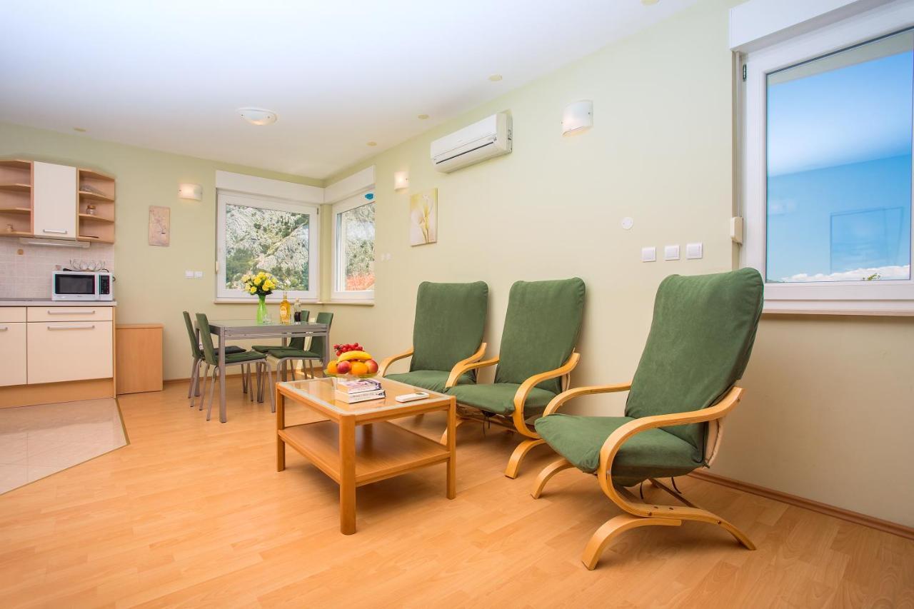 Apartmani Ribnjak Seka Omiš Exteriér fotografie