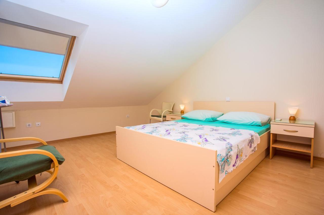 Apartmani Ribnjak Seka Omiš Exteriér fotografie
